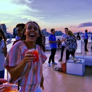 Meet your Posher, Courtney